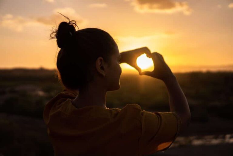 Practicing Self‑love Habits to Boost Confidence & Well‑being