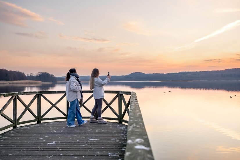 tech-free travel, relaxation, digital detox tourism